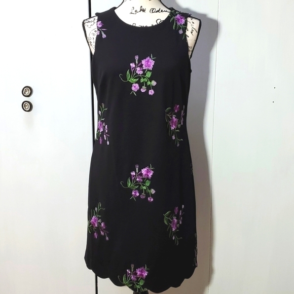 Jones Studio- Womens Black  Sheath Dress vibrant Embroidered Floral pattern Sz.2 - Picture 1 of 9